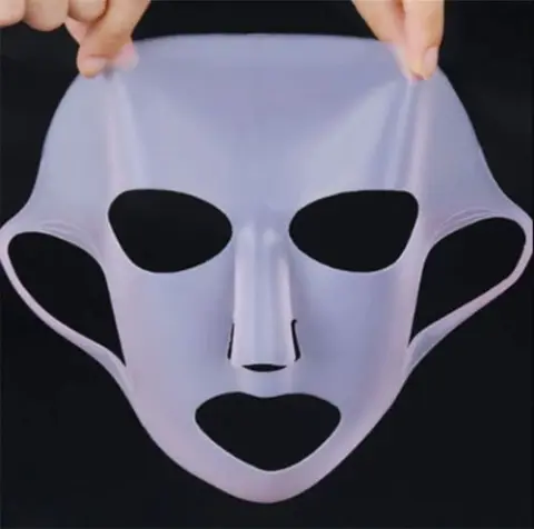 Eco-friendly Hanging Ear Silicone Mask