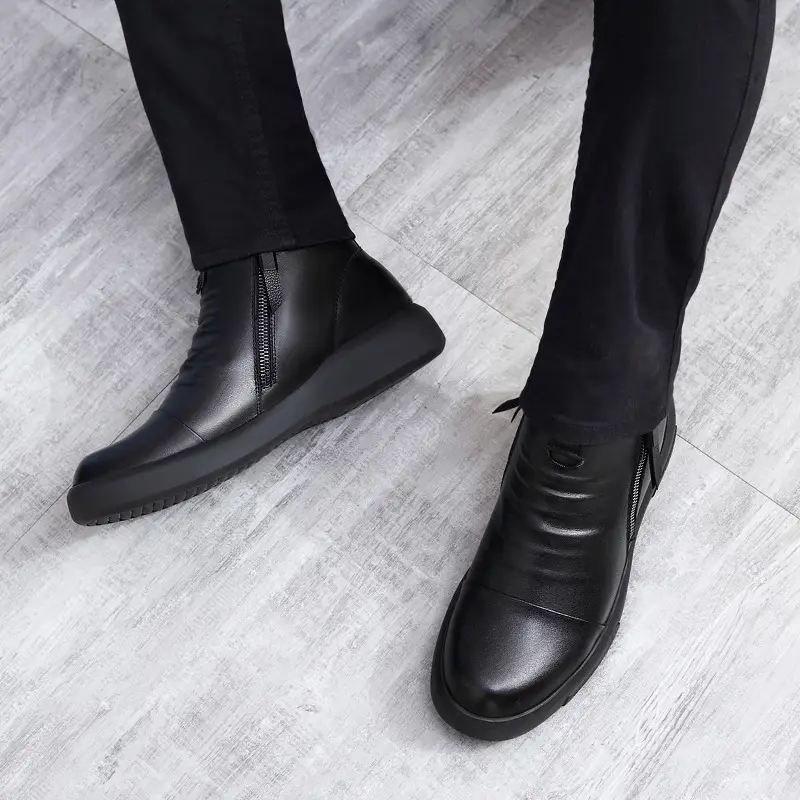 Outdoor leather shoes