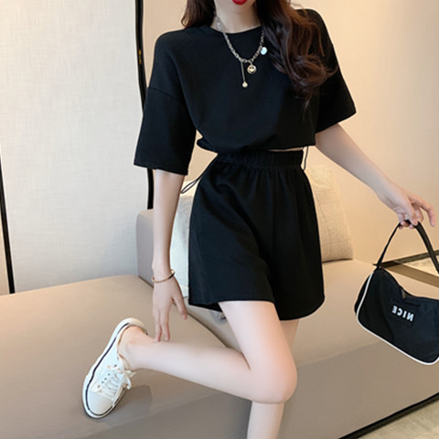 Two-piece set of thin high waist shorts