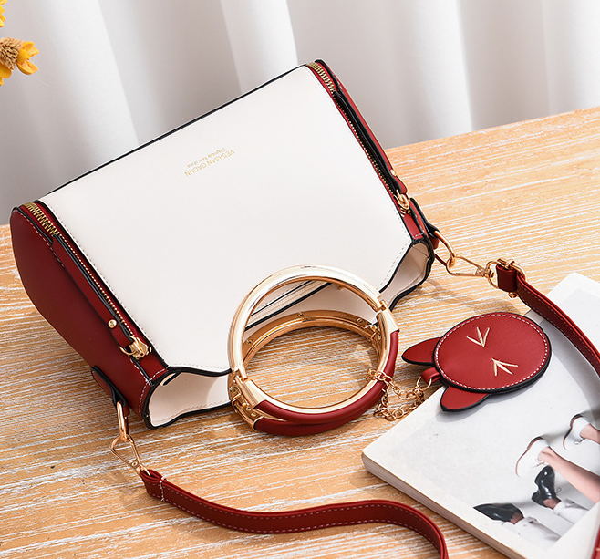 Cartoon Pendant Women's Single Shoulder Leaning Handbag