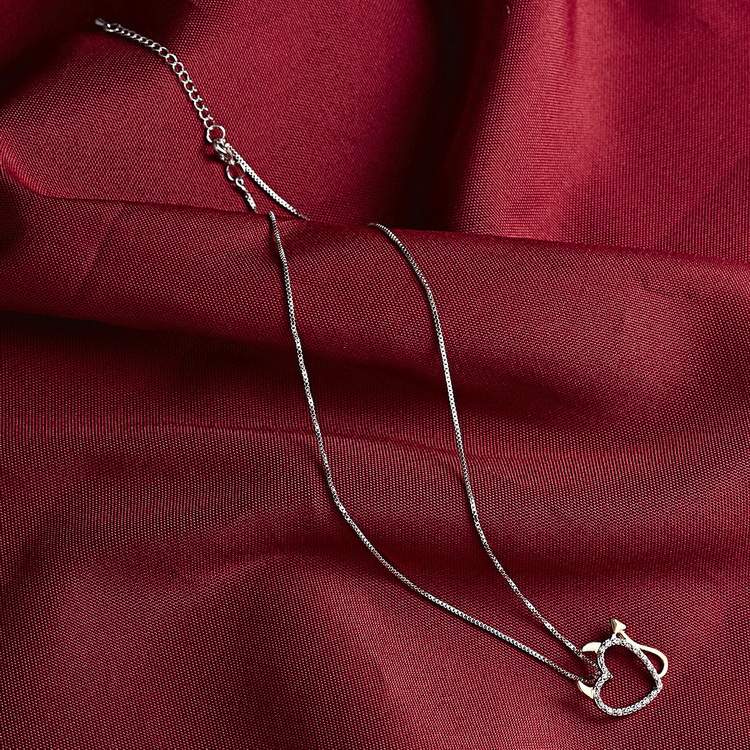 Creative heart necklace