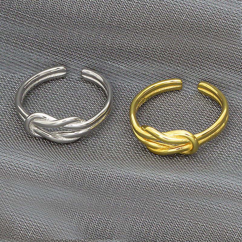 Double-layer Knotted Ring Fashion Plain Circle Irregular Knot