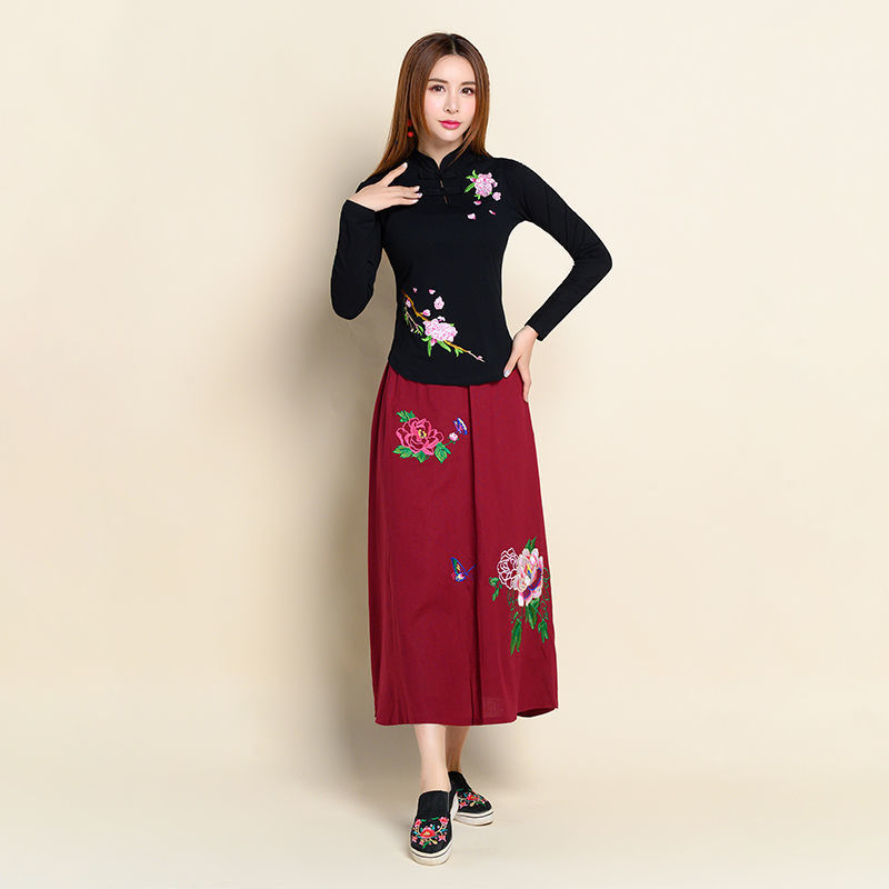 Chinese Embroidery Stand Collar Embroidered T-shirt
