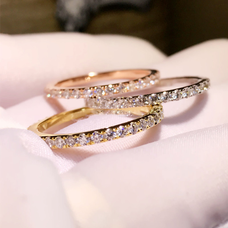 Single row diamond ring