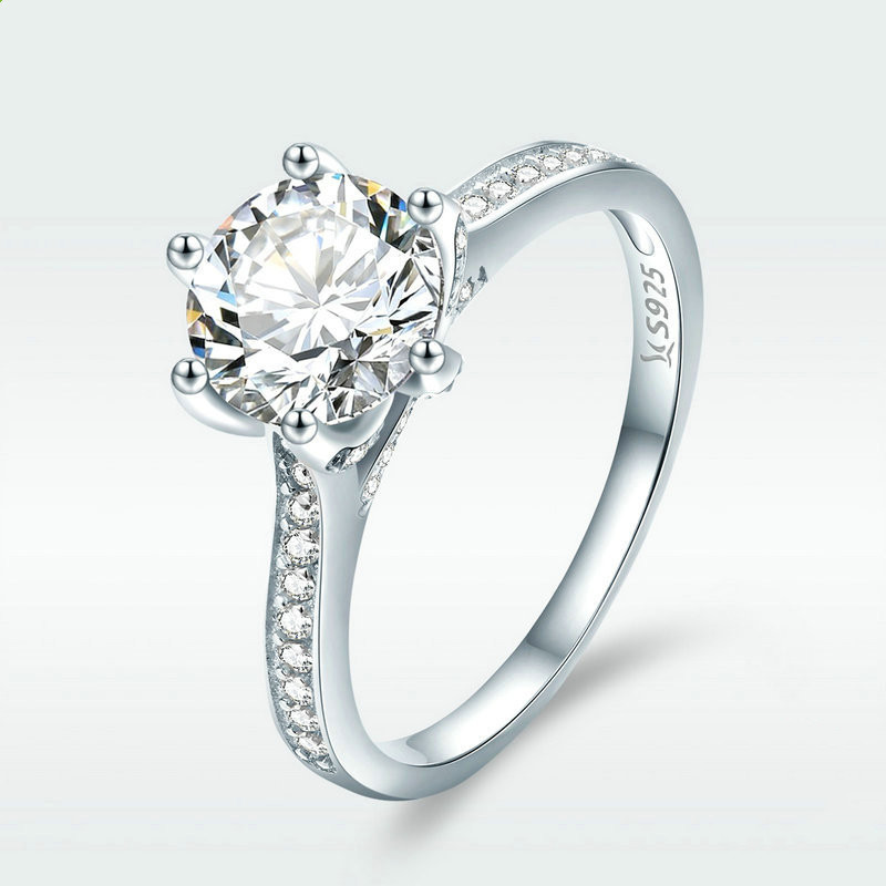 Platinum ladies diamond ring
