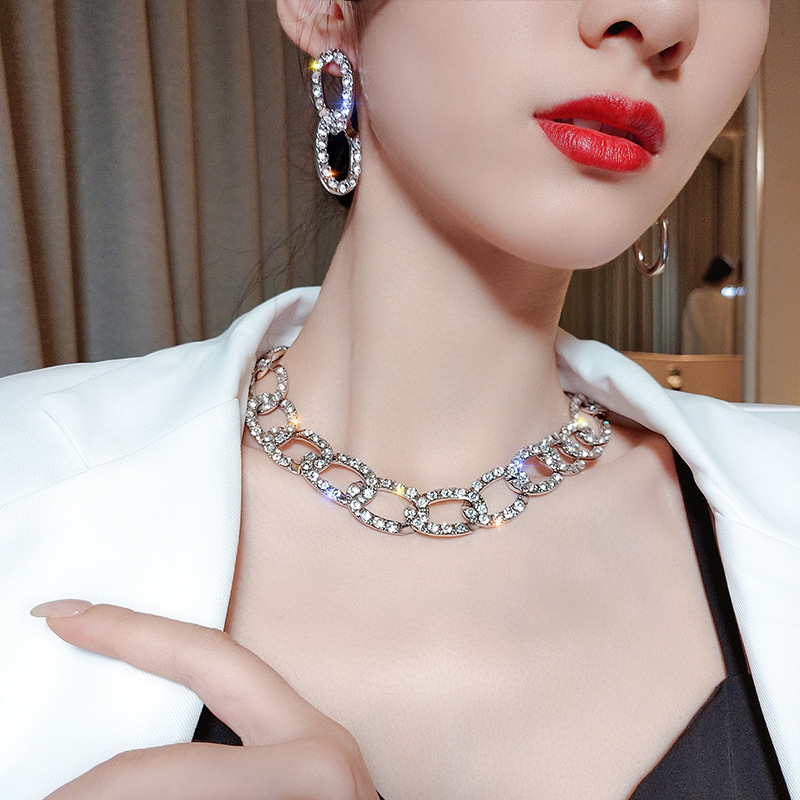 Thick chain diamond necklace ladies style