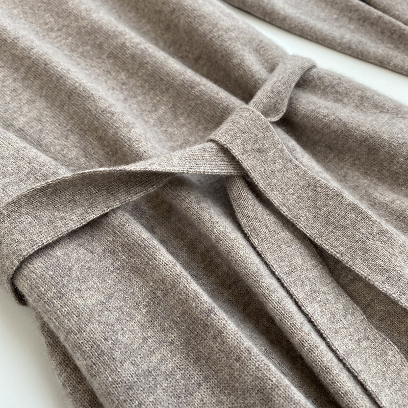 Small V-neck Long Sleeve Blended Knit Dress