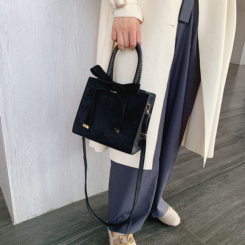 Large Western Style Handbag Single Shoulder Bag Messenger Bag