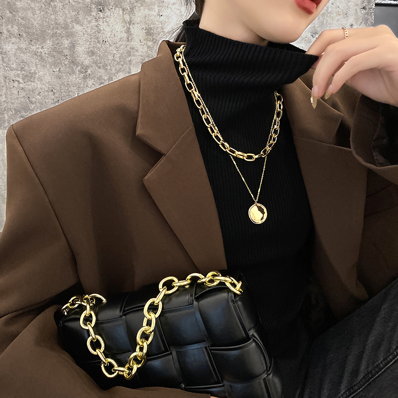 Women's metal medallion sweater sweater chain