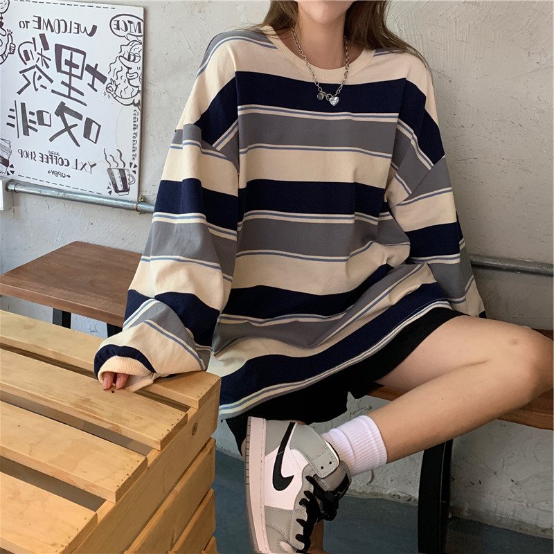 Title 5, Loose striped sweatshirt