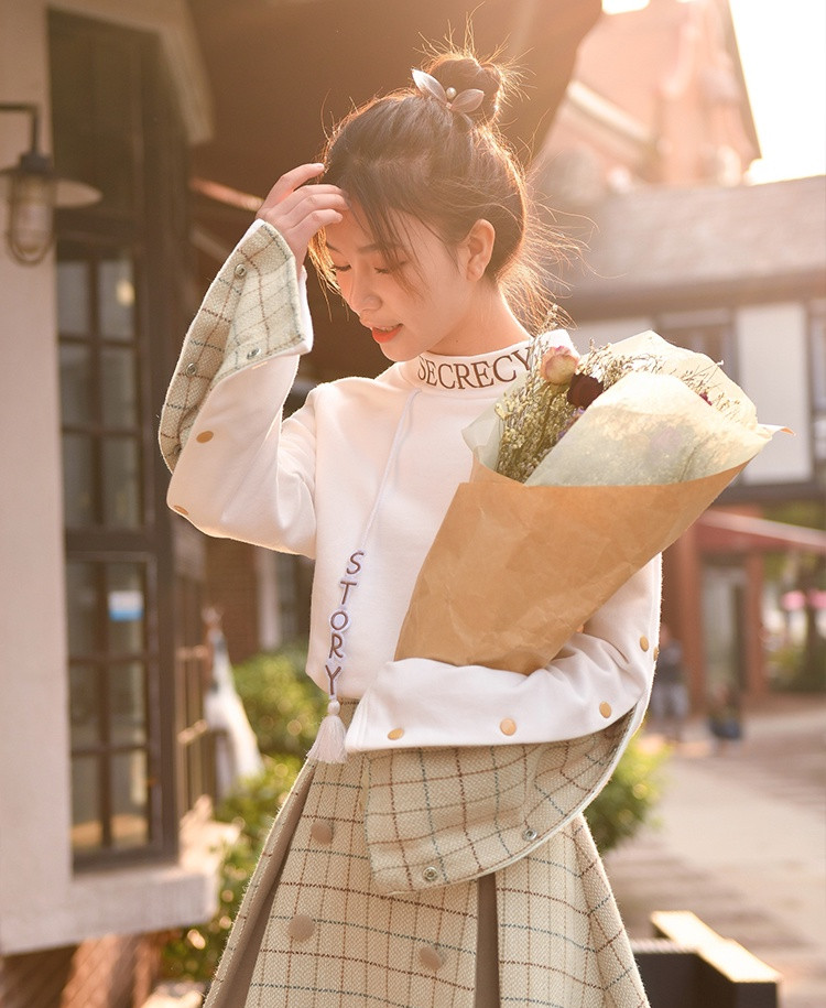 Loose Pullover of sanitary clothes