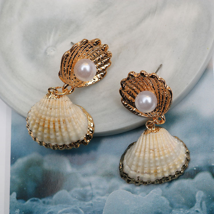 Beach Shell Earrings Female Pearl Studs Vintage Accessory