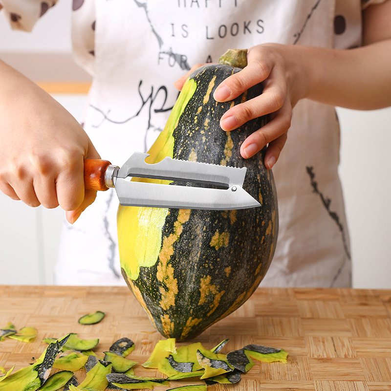 Multifunctional peeler for home use