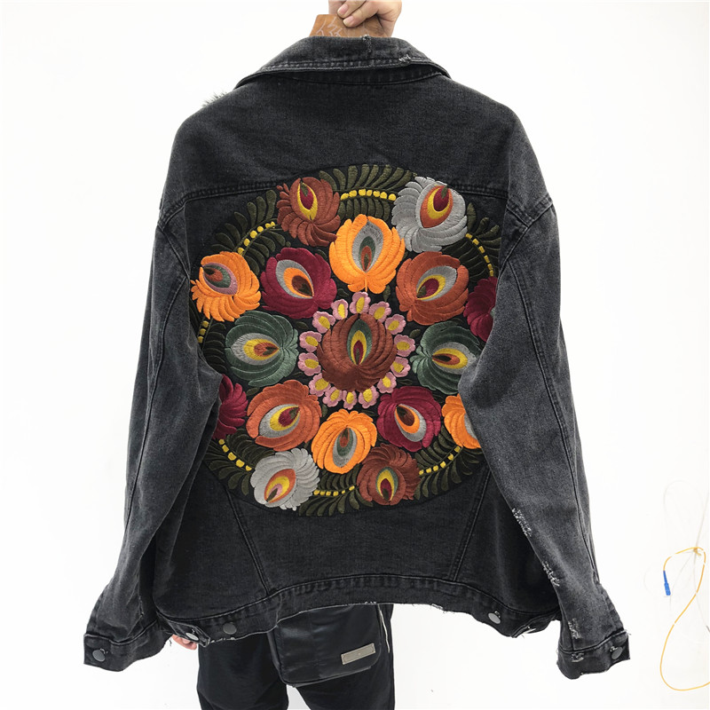Women's short denim jacket