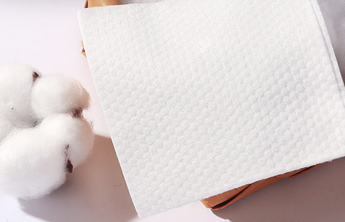 Bagged face cleansing towel