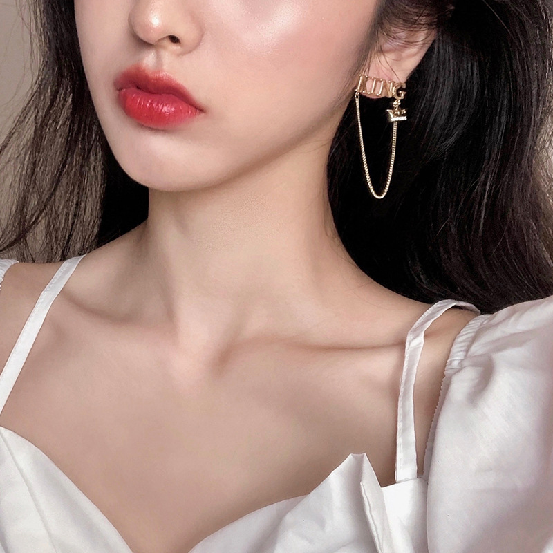 Alphabet small tassel earrings