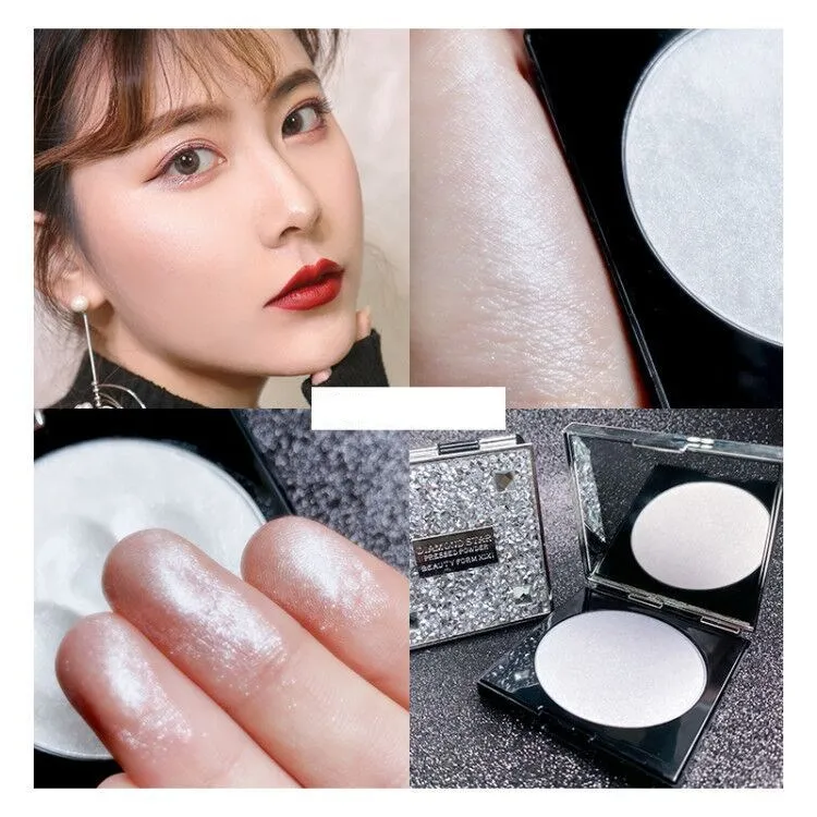 The stars shine in highlighter powders - Diamond White