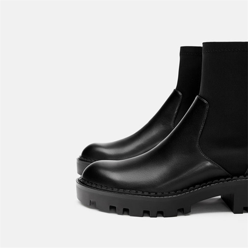 Flat bottom elastic boots and socks