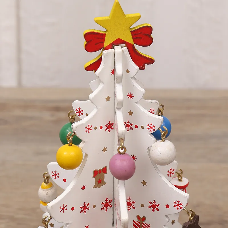 Christmas tree scene decoration – image 2