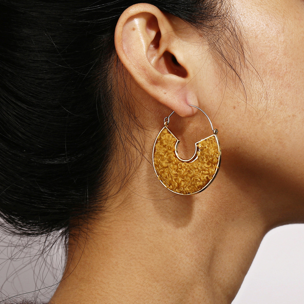 Geometric shell earrings