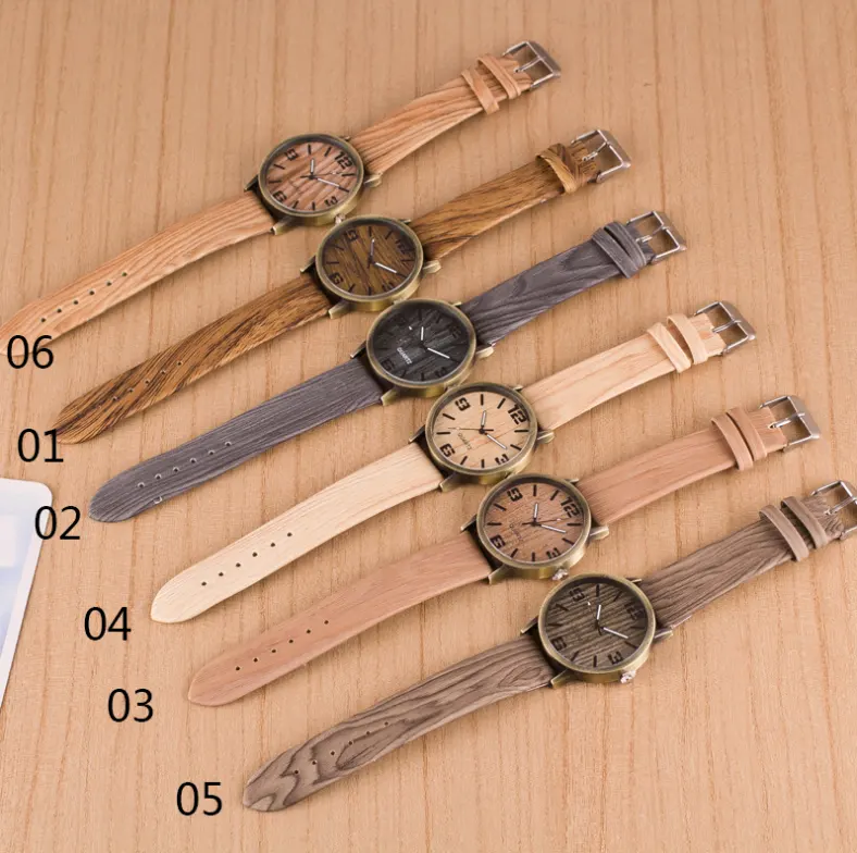 Fashion Wood Grain Watch Four Figures Men and Women