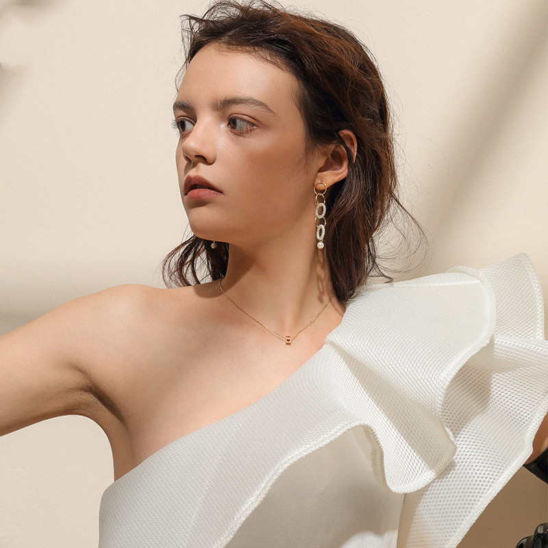 Round face long earrings women