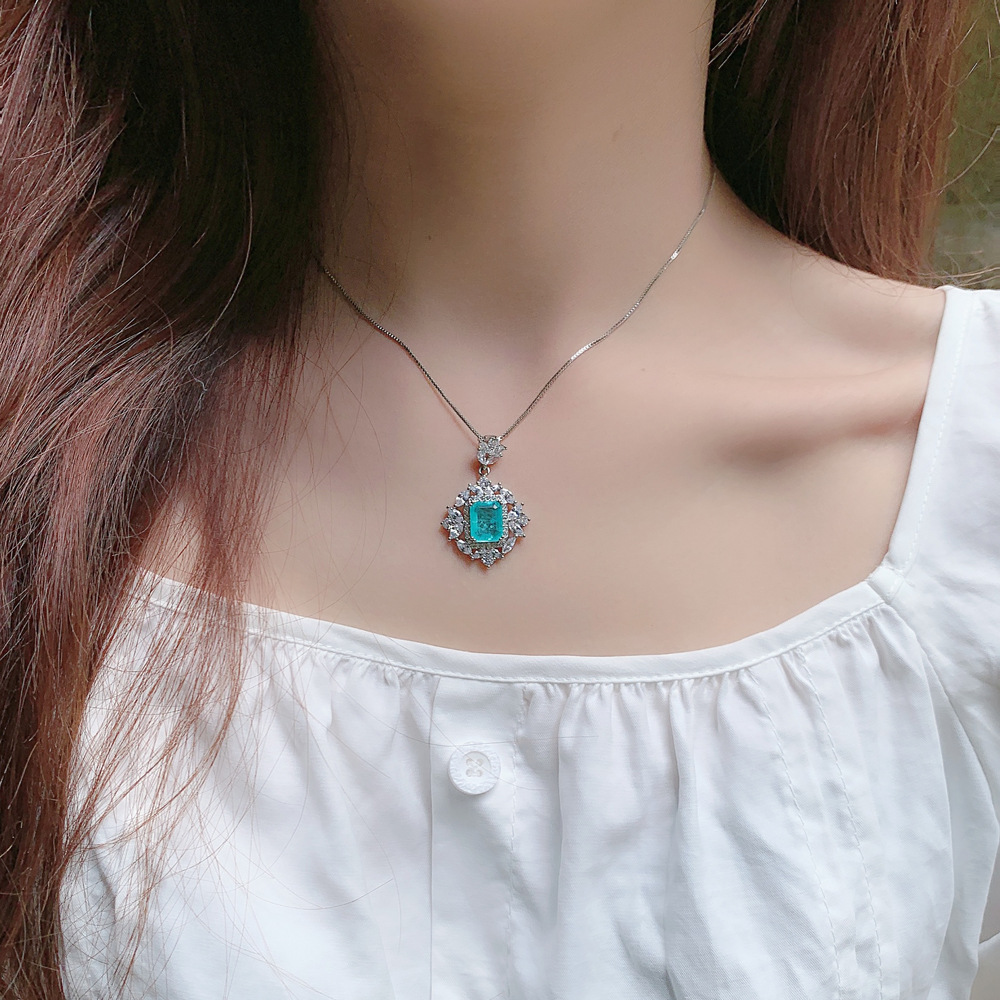 Retro Model Simulation Clavicle Chain Women