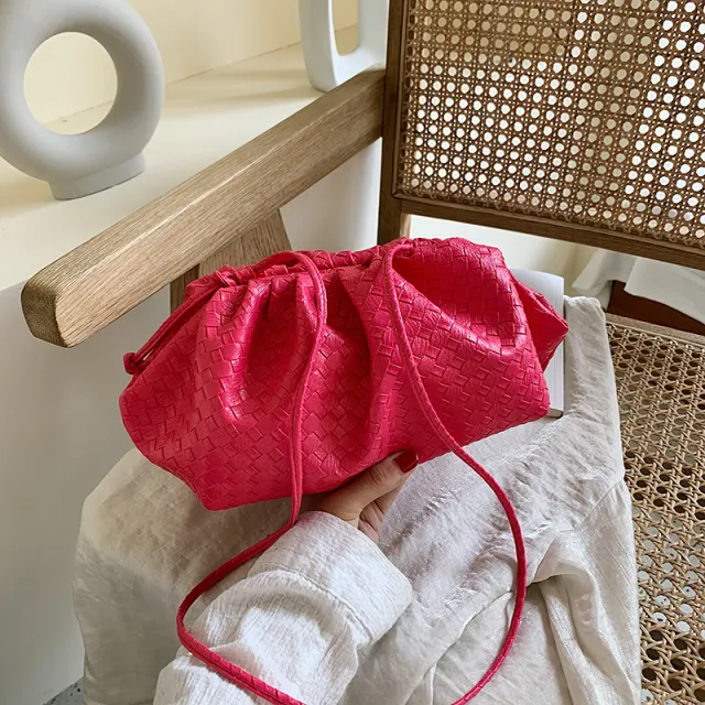 Hand holding diagonal cloud bag Pink - Shop at LoveMi
