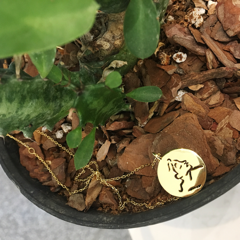 Simple Round Face Line Outline Design Necklace