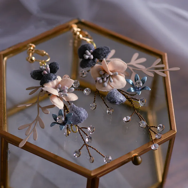 Retro European Style Rhinestone Alloy Flower Headwear - Dark Blue Earrings