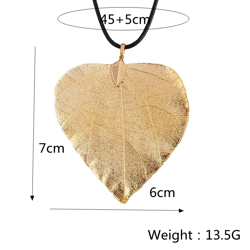 Heart shaped leaf pendant necklace
