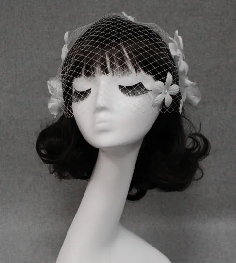 Hand sewn Hair Comb Flowers Bridal Veil White - Shop at LoveMi