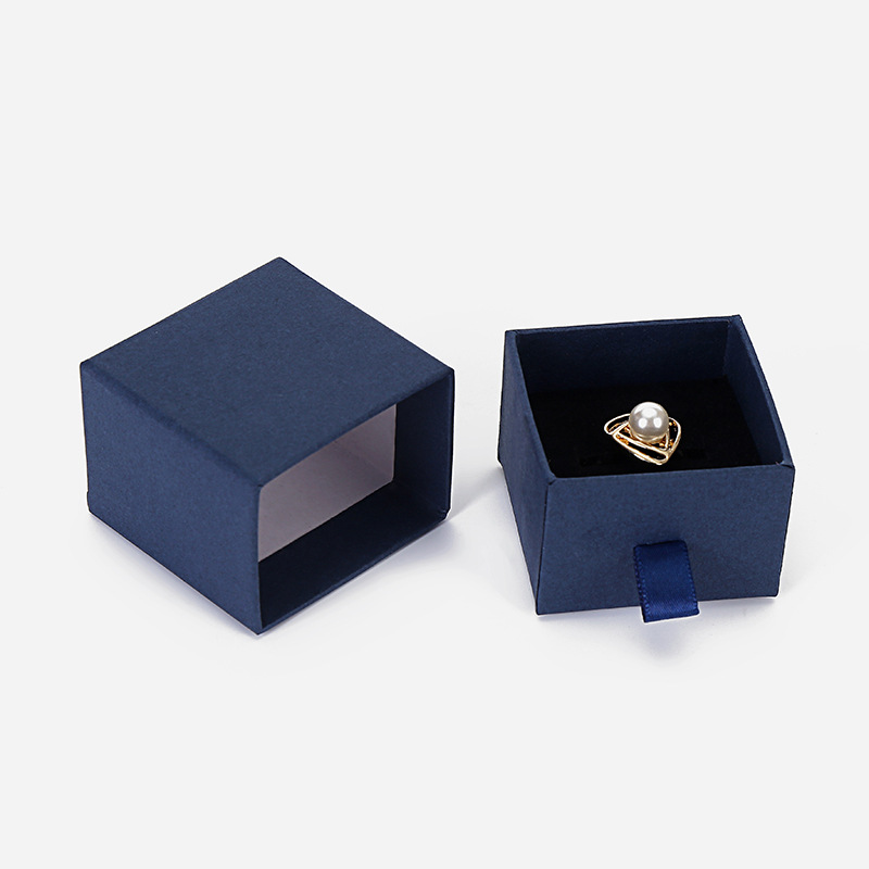 Royal blue 5x5x3.8cm