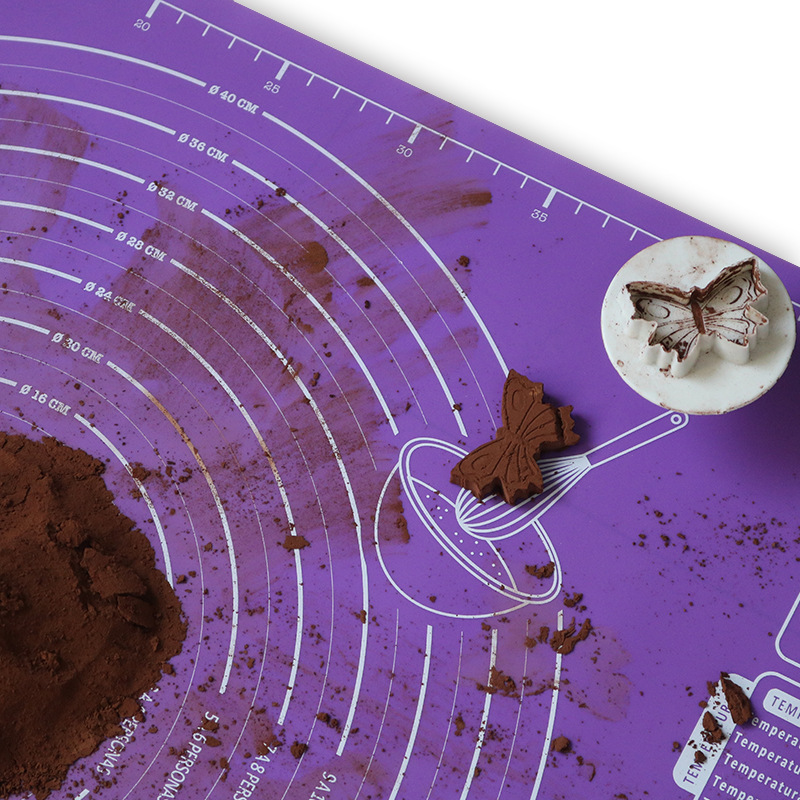 Silicone kneading pad with scale for baking