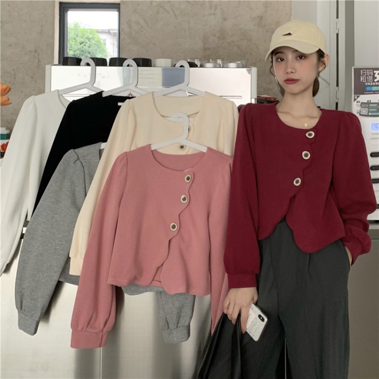 Short wave ladies top