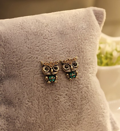 European and American Fashion Owl Rhinestone Earrings