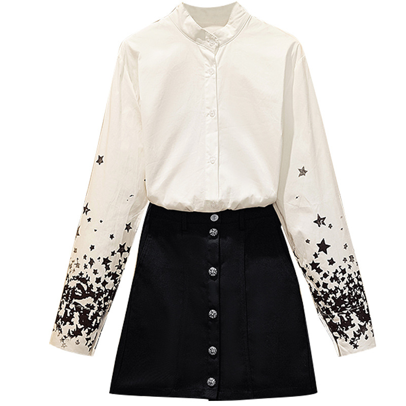 Two-piece suit with high waist and slim denim skirt