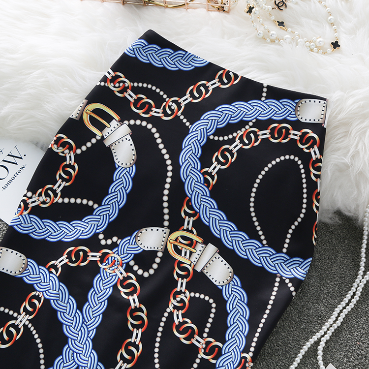 Back slit wrap hip-knee one-step skirt