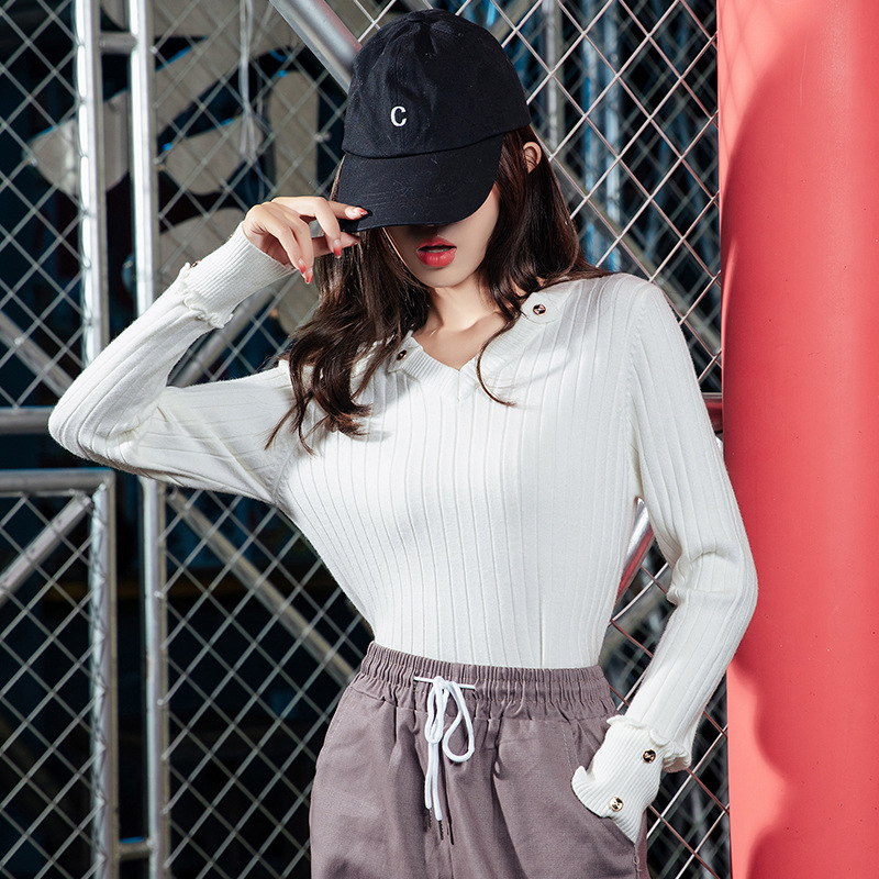 V-neck tight-fitting women's base wool sweater