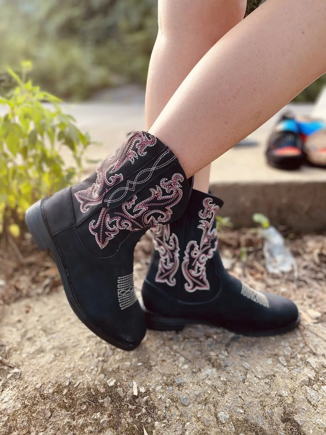 Short boots round head embroidered fashion boots