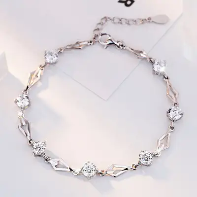 Diamond Car Flower Bracelet
