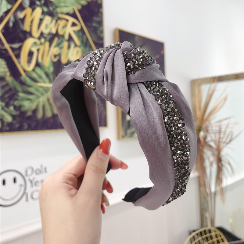 Simple solid color diamond headdress