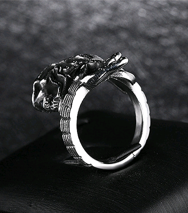 Titanium steel men's ring fashion rock hip hop skull guitar victory gesture instrument single ring — foto 5