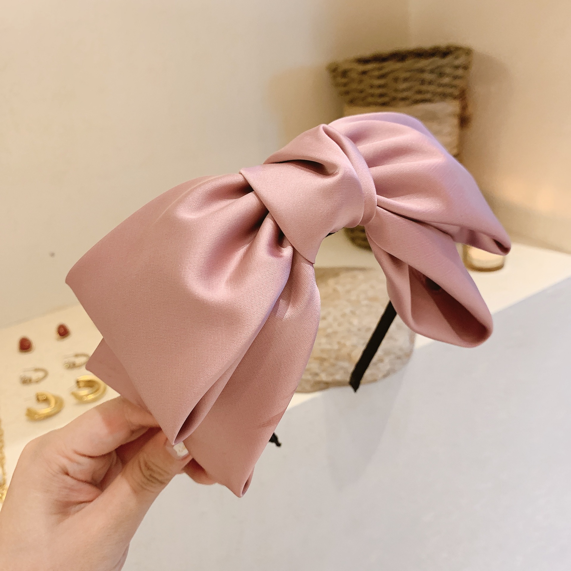 Oversized bow band Pink - Shop at LoveMi