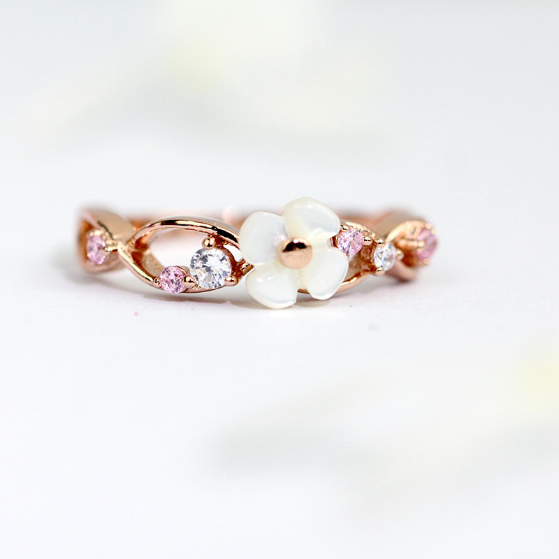 Natural shell flower hollow ring