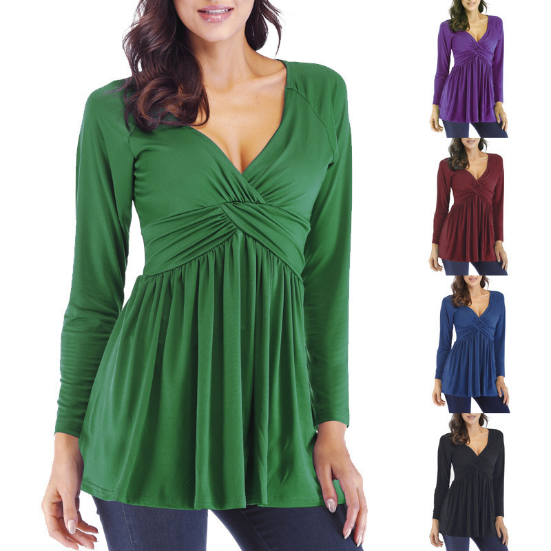 Pleated bottoming shirt