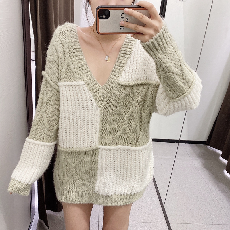 Women's V-neck Sweater Knitwear