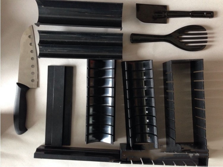 Kitchen supplies sushi tool set