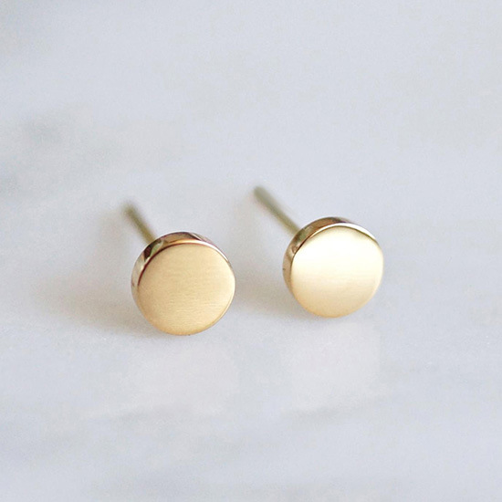 Fashion simple round earrings