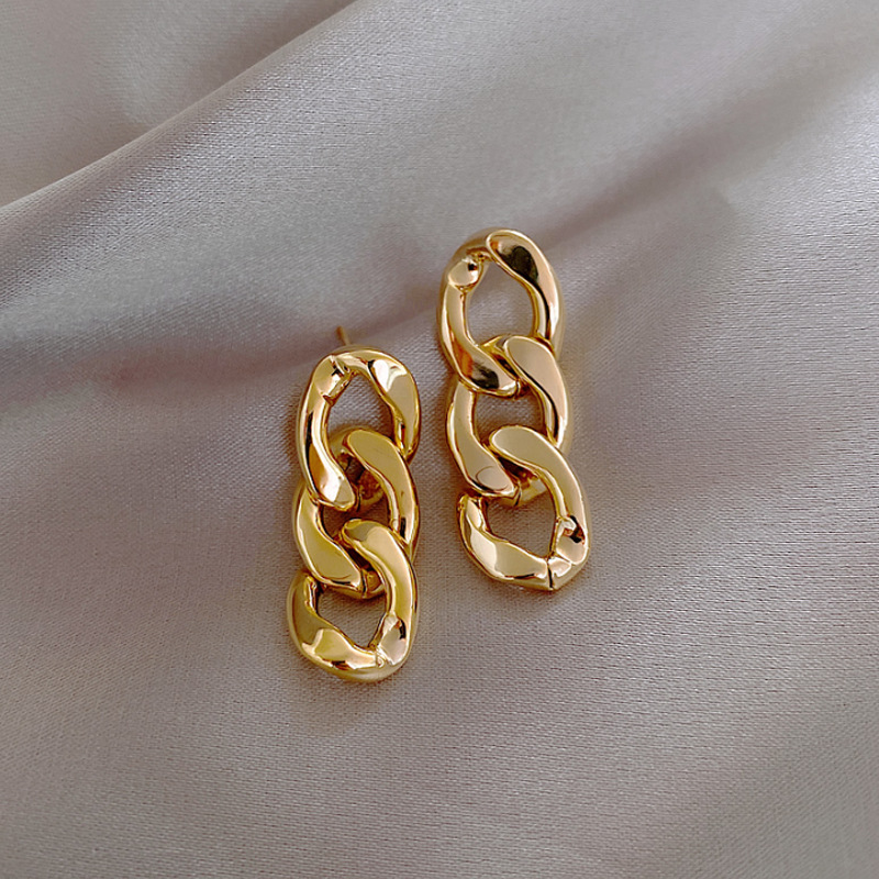 Simple And Versatile Geometric Twisted Metal Earrings